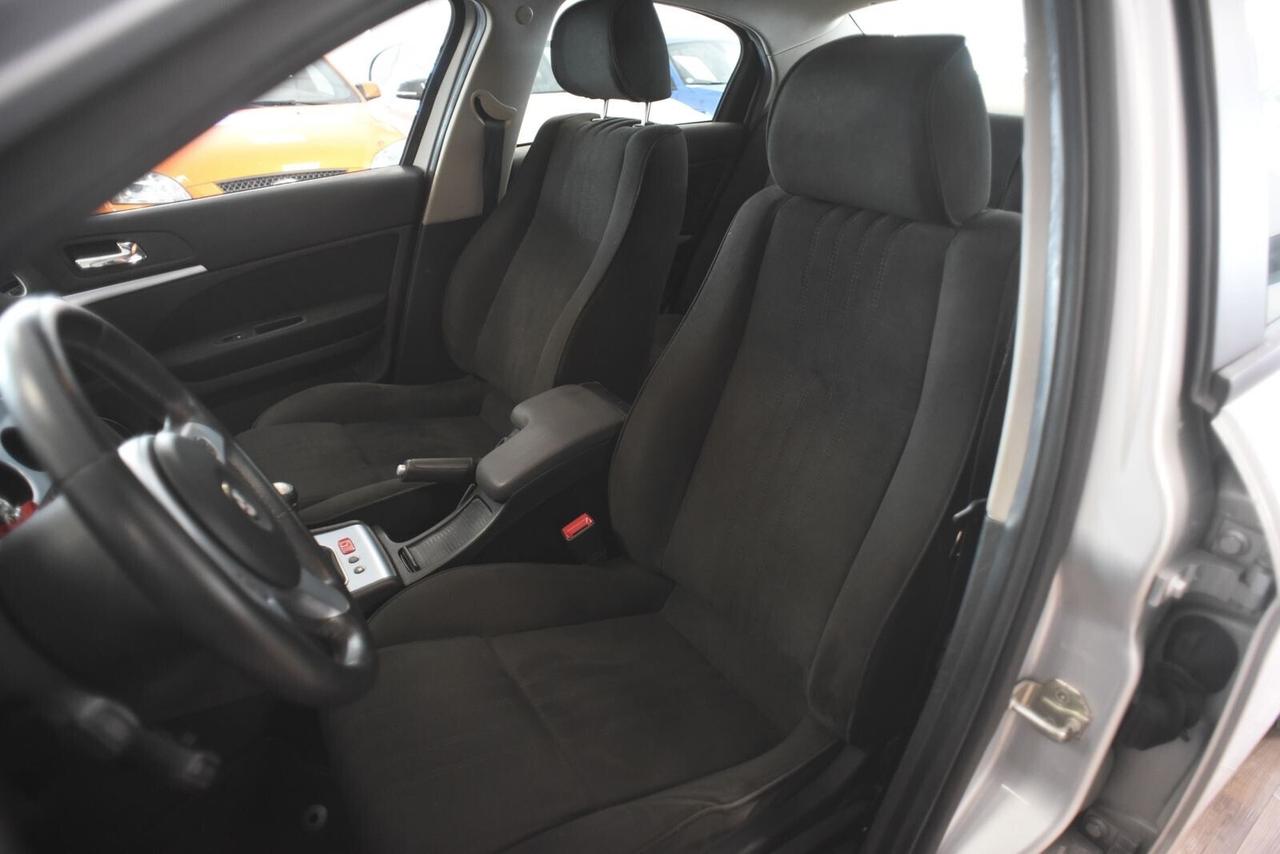 Alfa Romeo 159 1.9 JTDm 16V Exclusive Q-Tronic