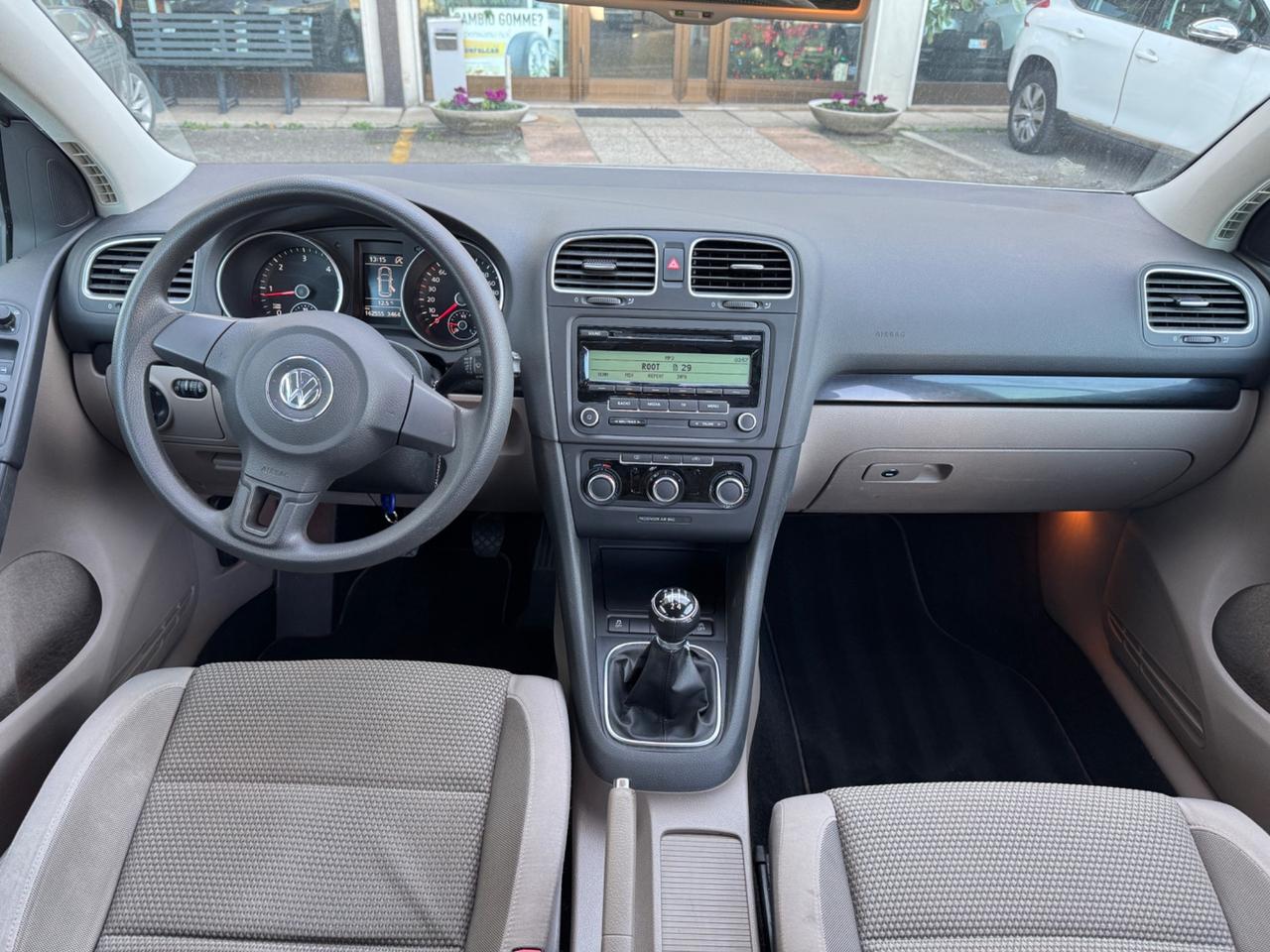 Volkswagen Golf 1.6 TDI Comfortline 2011