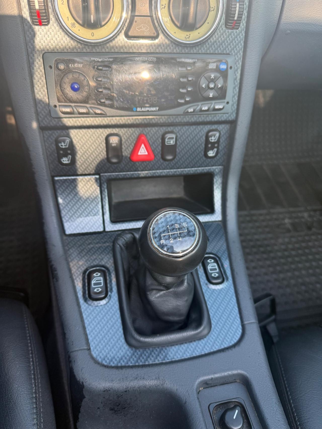 Mercedes-benz SLK 200 cat