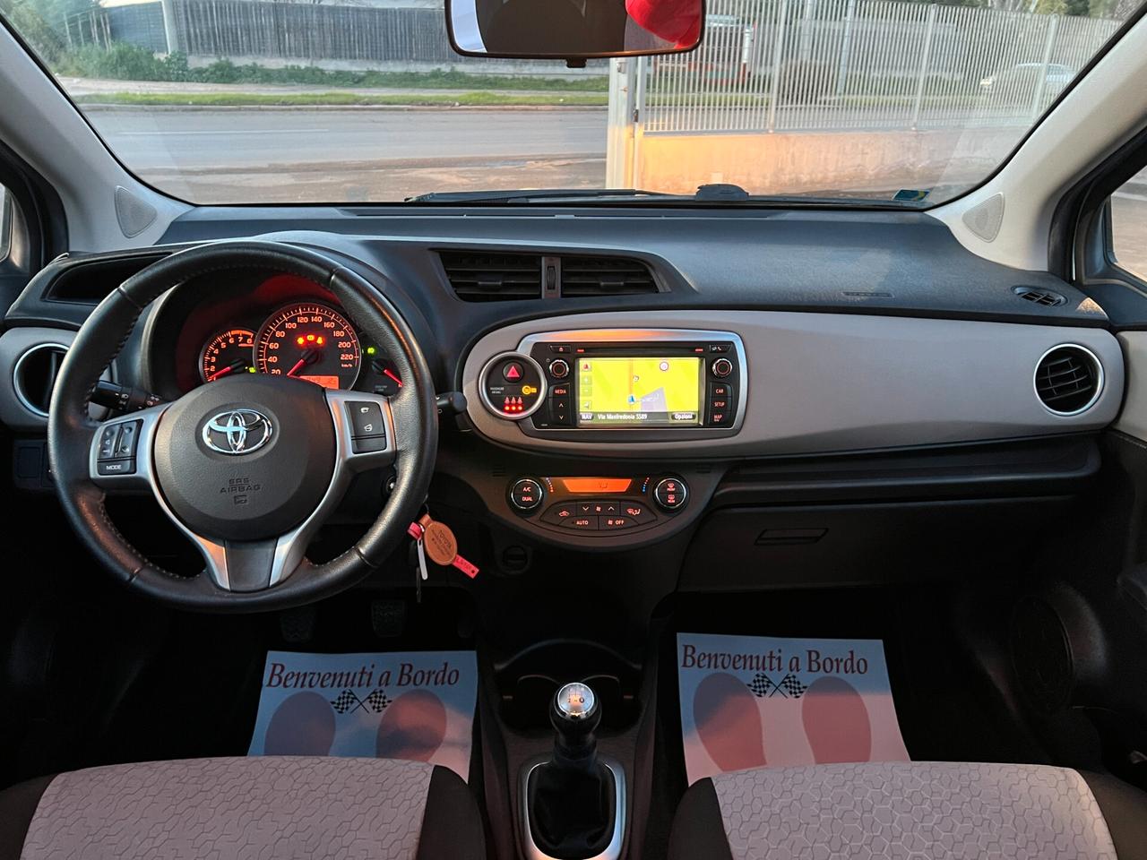 Toyota Yaris 1.0 5 porte Active Tagliandata