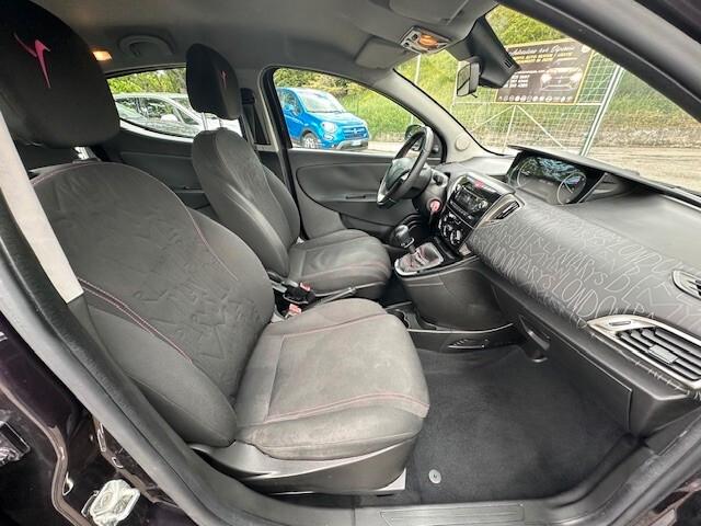 Lancia Ypsilon 1.2 69 CV 5 porte Elefantino
