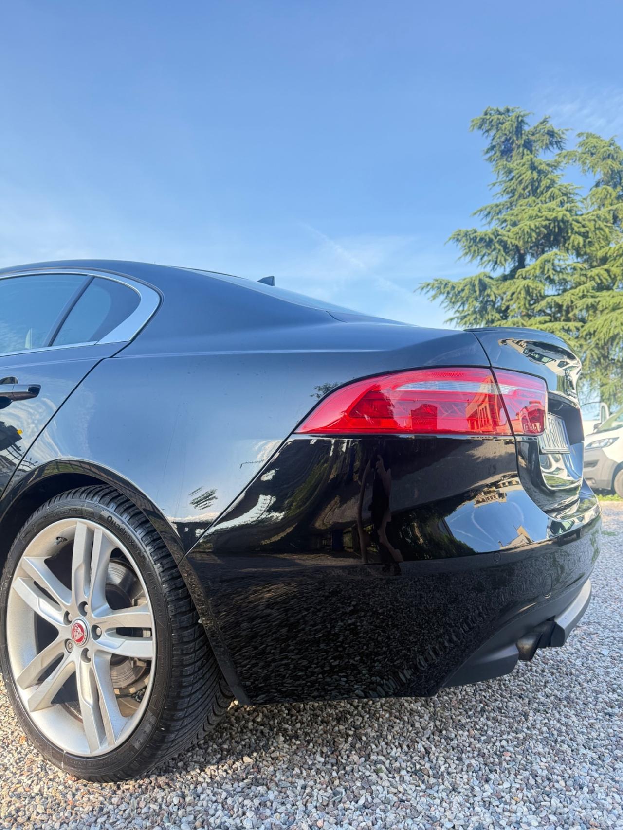 Jaguar XE 2.0 D E-Performance aut. R-Sport