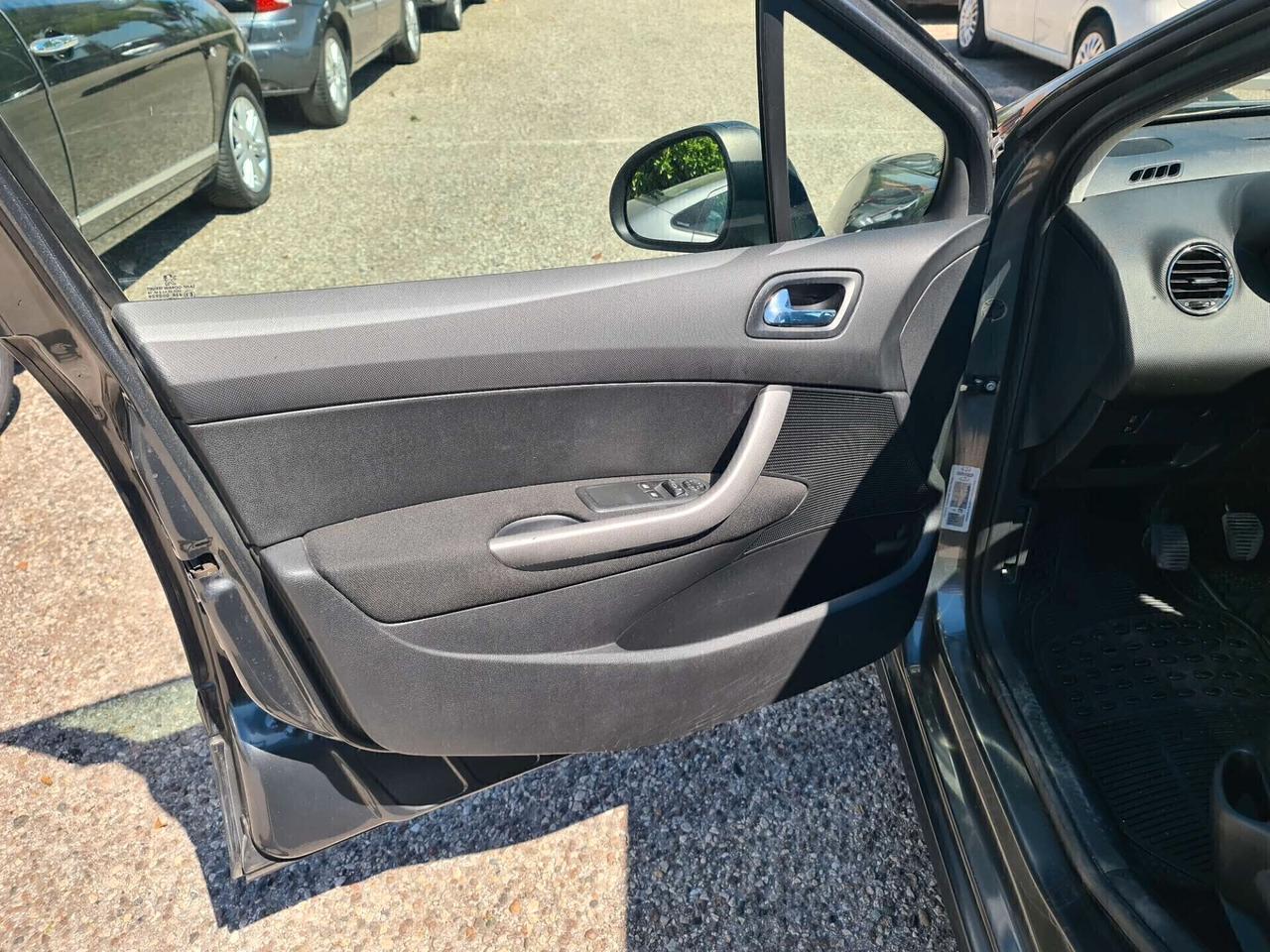 Peugeot 308 1.6 8V HDi 93CV SW Tecno Neopatentati