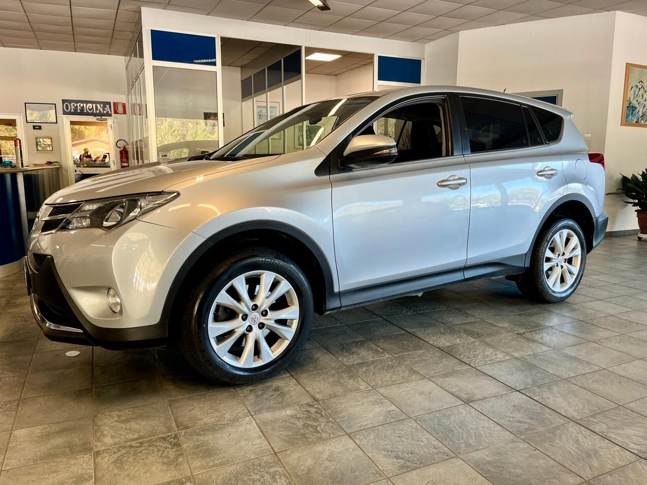 Toyota RAV 4 RAV4 2.2 D-CAT 4X4 CAMBIO AUTOMATICO Lounge