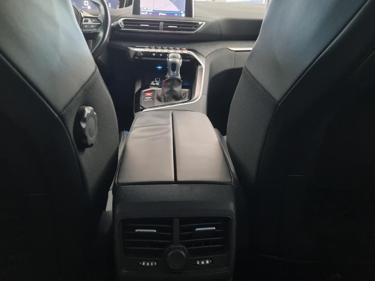 Peugeot 3008 BlueHDi 130 S&S Allure
