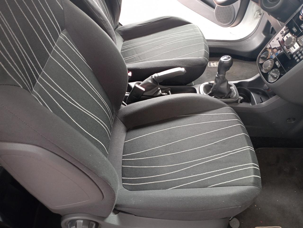 Opel Corsa 1.2 3 porte Club