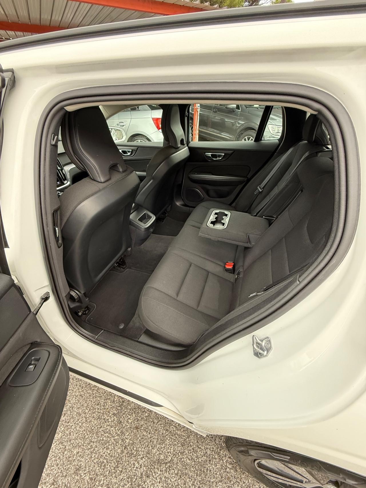 V60 D3 Geartronic Business Plus-unipro-rate-