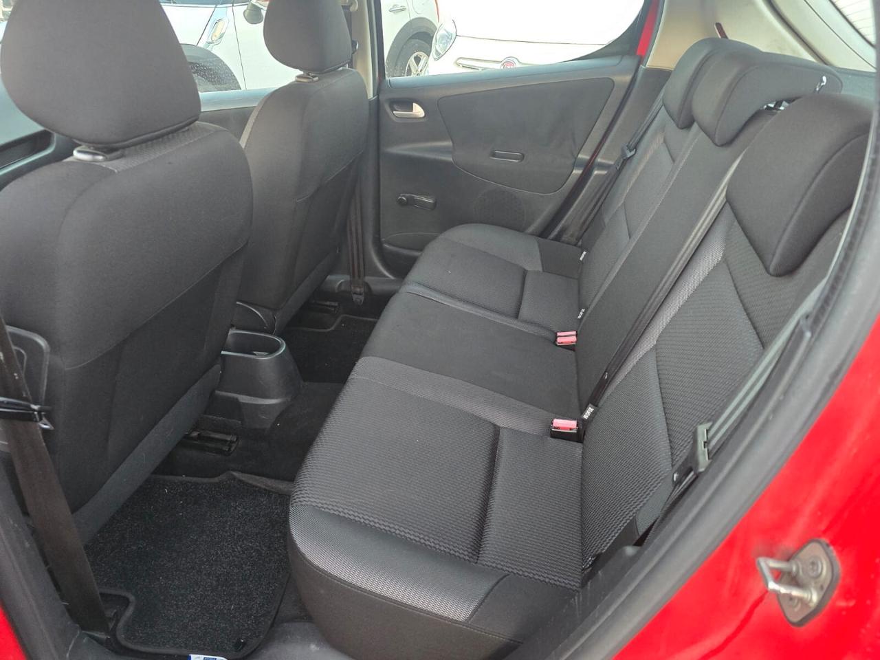 Peugeot 207 Plus 1.4 HDi 70CV 5 porte