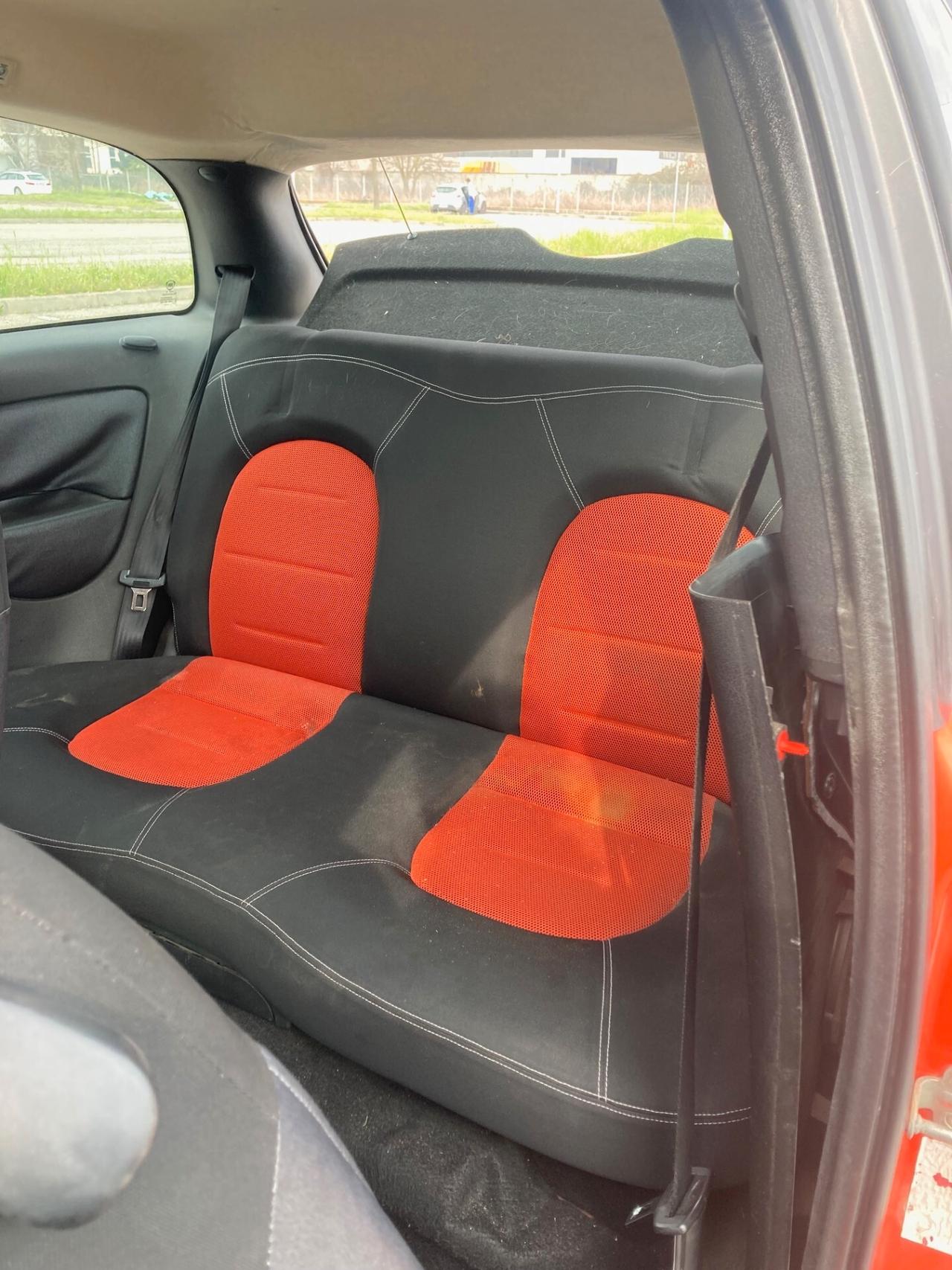 Lancia Ypsilon 1.2 MOMO