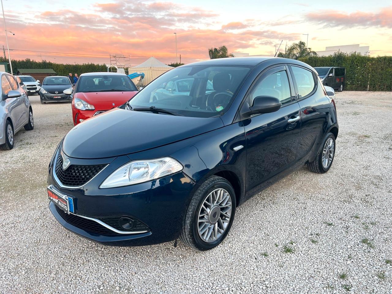 Lancia Ypsilon 1.3 MJT 95 CV 5 porte Platinum