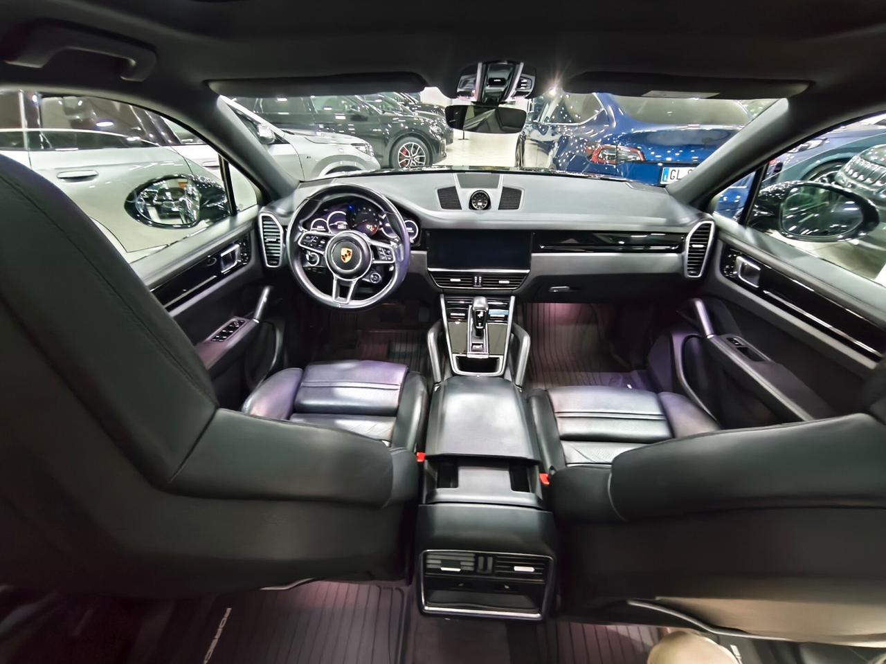 Porsche Cayenne Coupé 3.0 V6 340 cv platinium edition