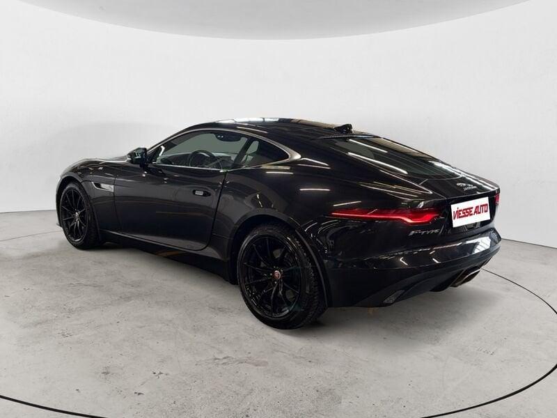 Jaguar F-Type 2.0 i4 300cv Black Edition auto coupé