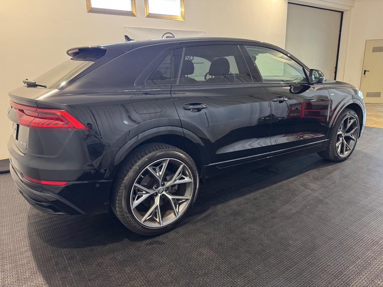 Audi Q8 45 TDI quattro tiptronic Sport