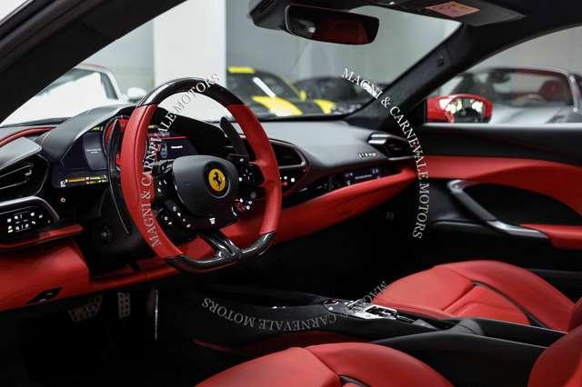 Ferrari 296 GTB|LIFT SYSTEM|CARBON+LEDS|SCUDETTI|HI-FI|APPLE