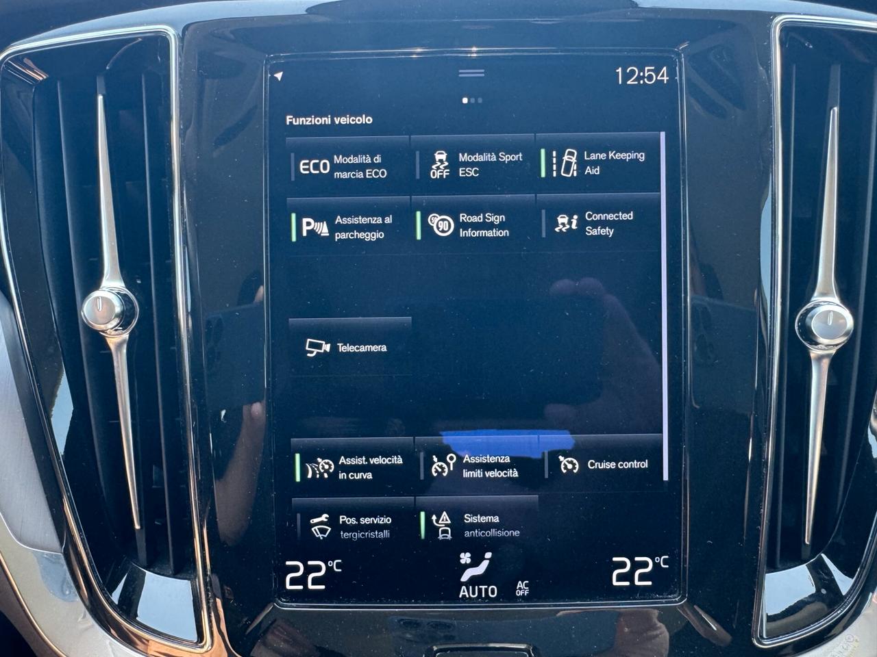 Volvo V60 B4 (Diesel/Hybrid) Automatico Momentum Bsn.