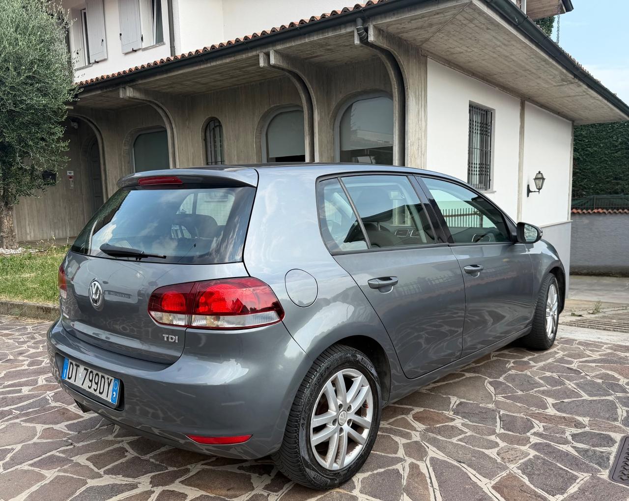Volkswagen Golf 2.0 TDI 110CV DPF 5p. Highline
