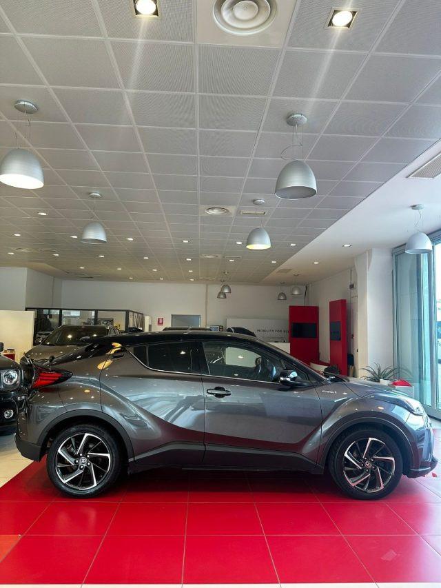 TOYOTA C-HR 2.0 Hybrid E-CVT Style