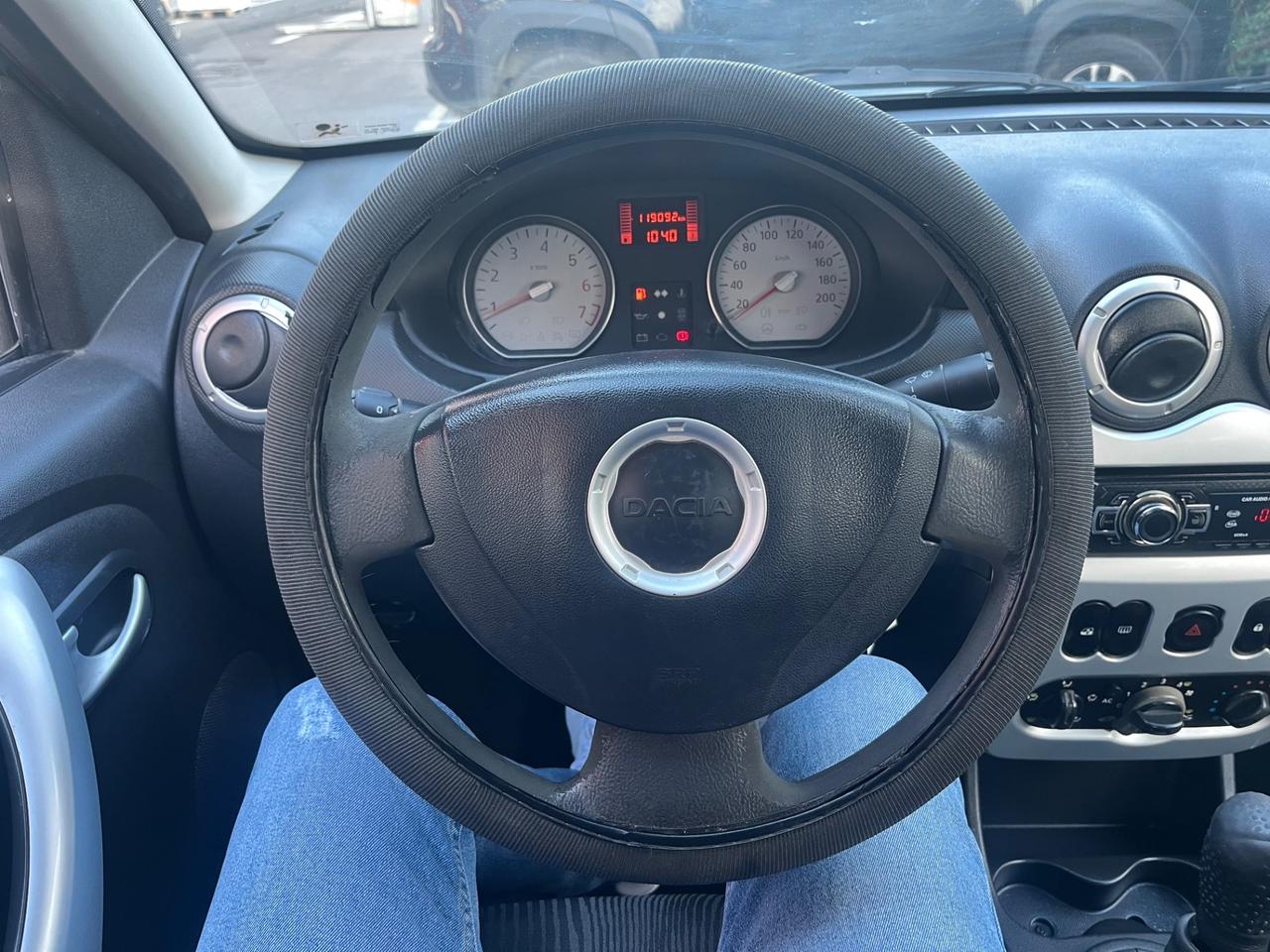 Dacia Sandero 1.2 16V Lauréate 2009 117.000 KM