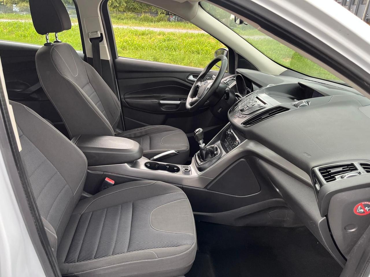 Ford Kuga 2.0 TDCi 140 CV 2WD DPF
