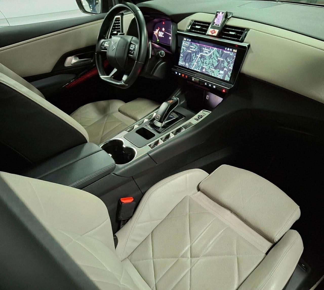 Ds 7 BlueHDi 130 aut. Cerchi 19 Sedili massaggianti