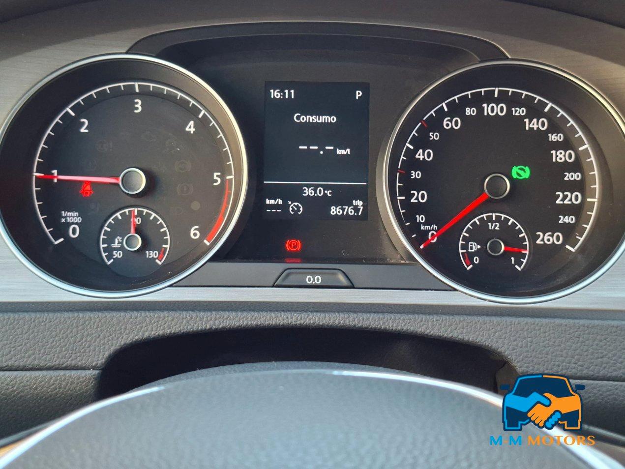 Volkswagen Golf 5 Porte Golf 5p 1.6 tdi 110cv dsg neo patentati