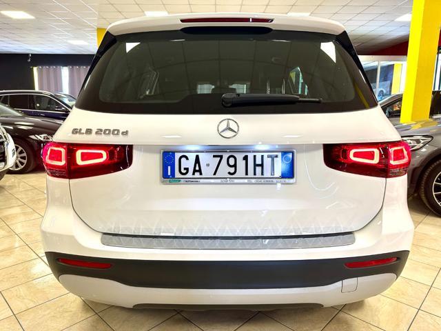 MERCEDES-BENZ GLB 200 d Automatic 7 POSTI UNIPRO