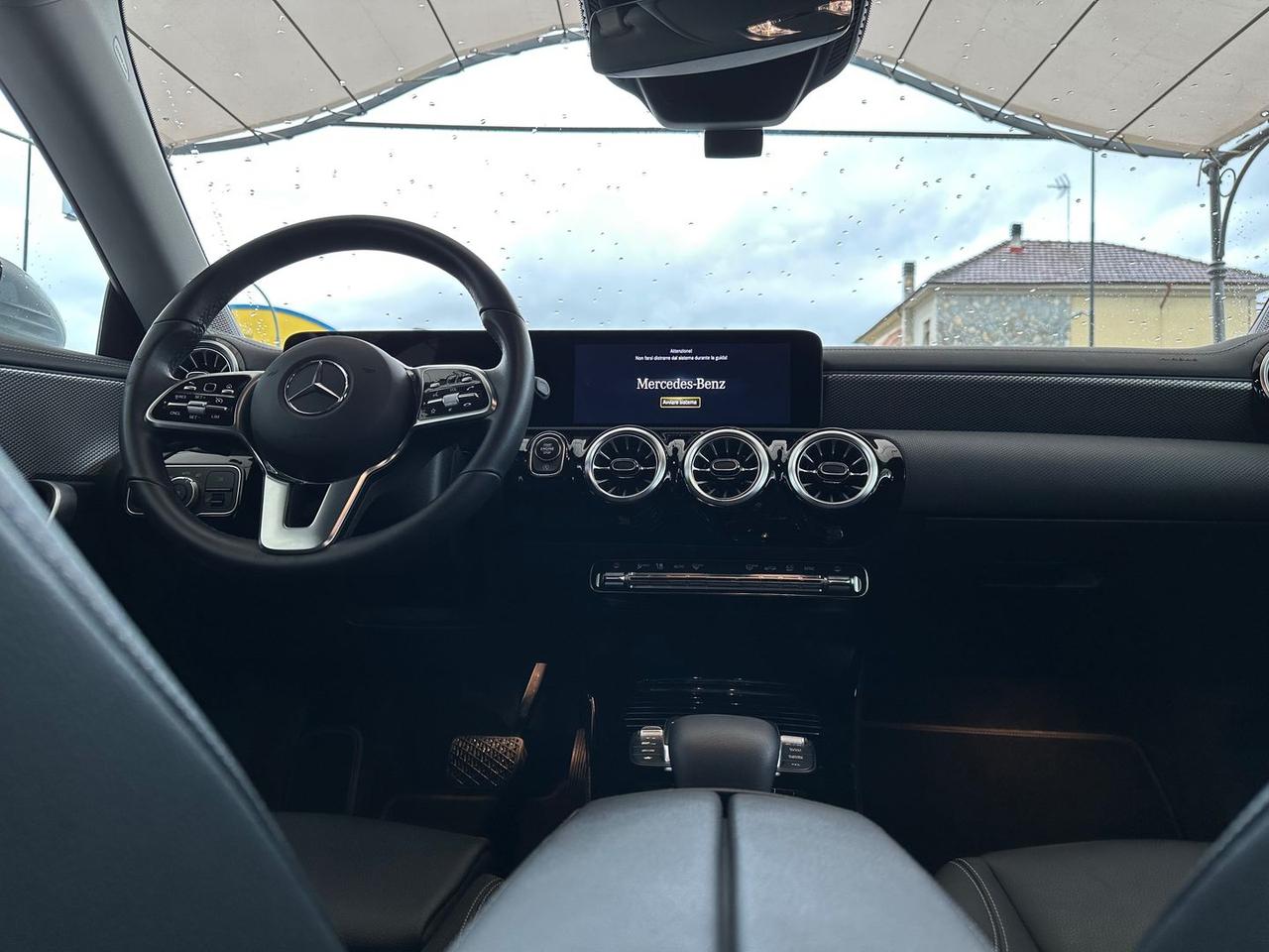 Mercedes-Benz CLA 180 Sport CLA 180 D