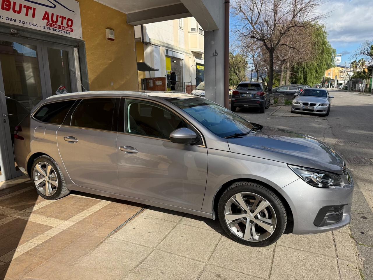 Peugeot 308 2019 - BlueHDi 130 S&S SW Allure