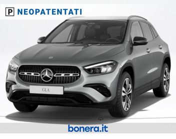 Mercedes GLA 180 180 D Progressive Advanced Plus 8G-DCT