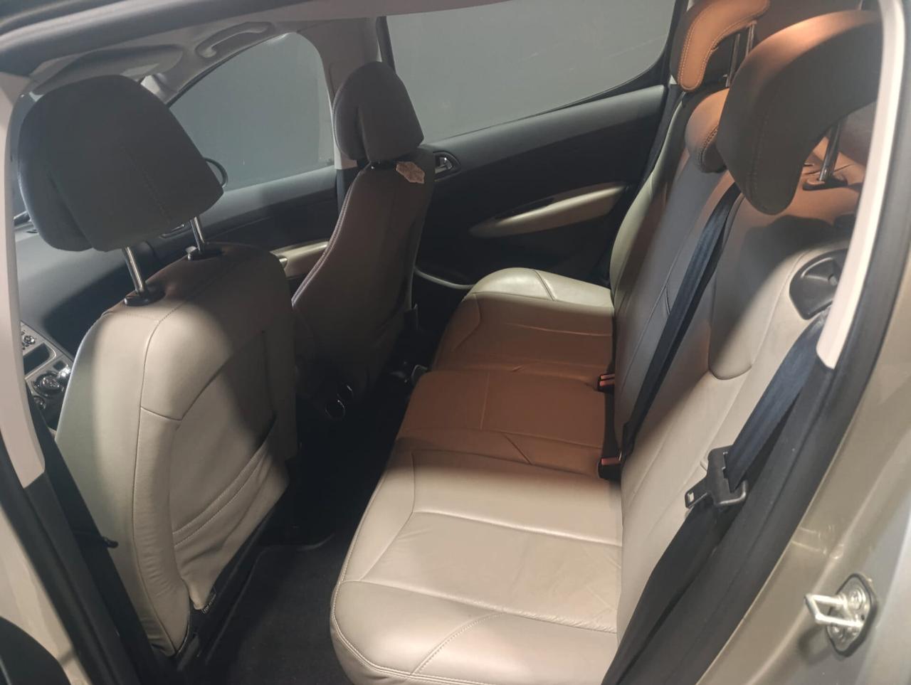 Peugeot 308 del 2009 benzina 80.000 km