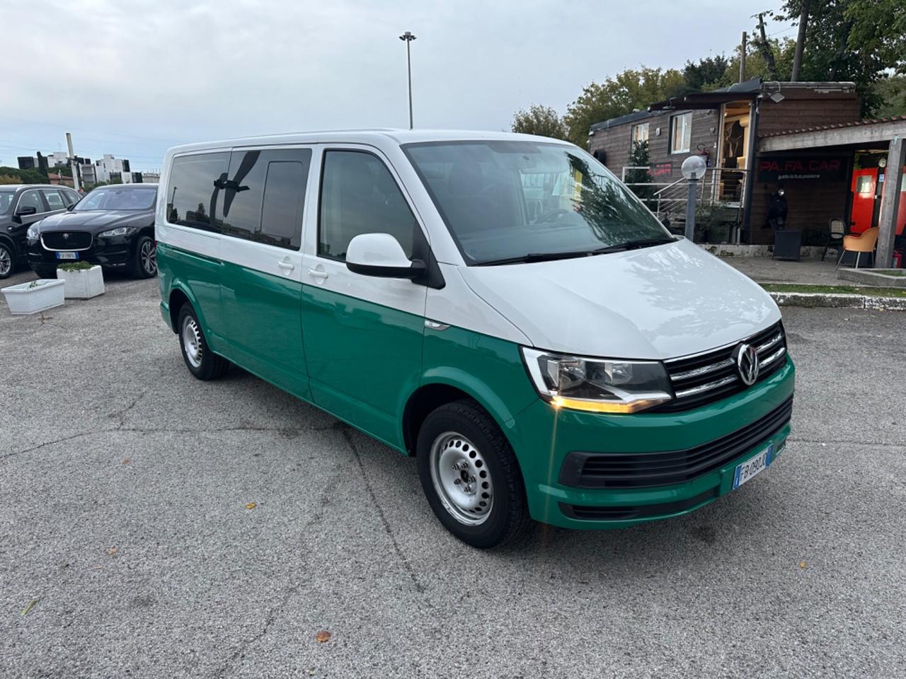 Volkswagen Caravelle 2.0 TDI 150CV PL Cruise 9 Posti