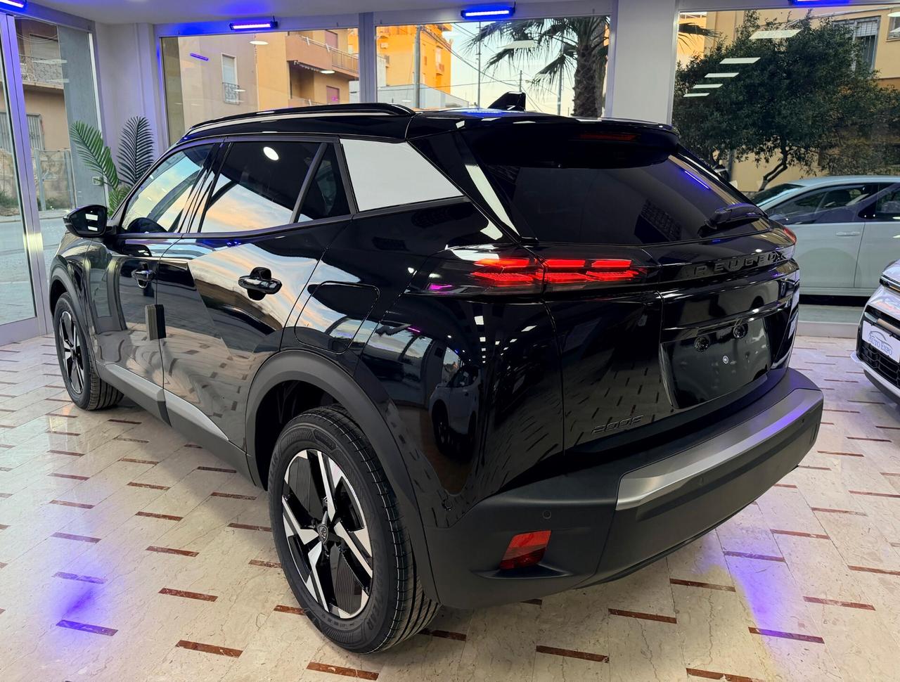 Peugeot 2008 Allure 100CV Km0