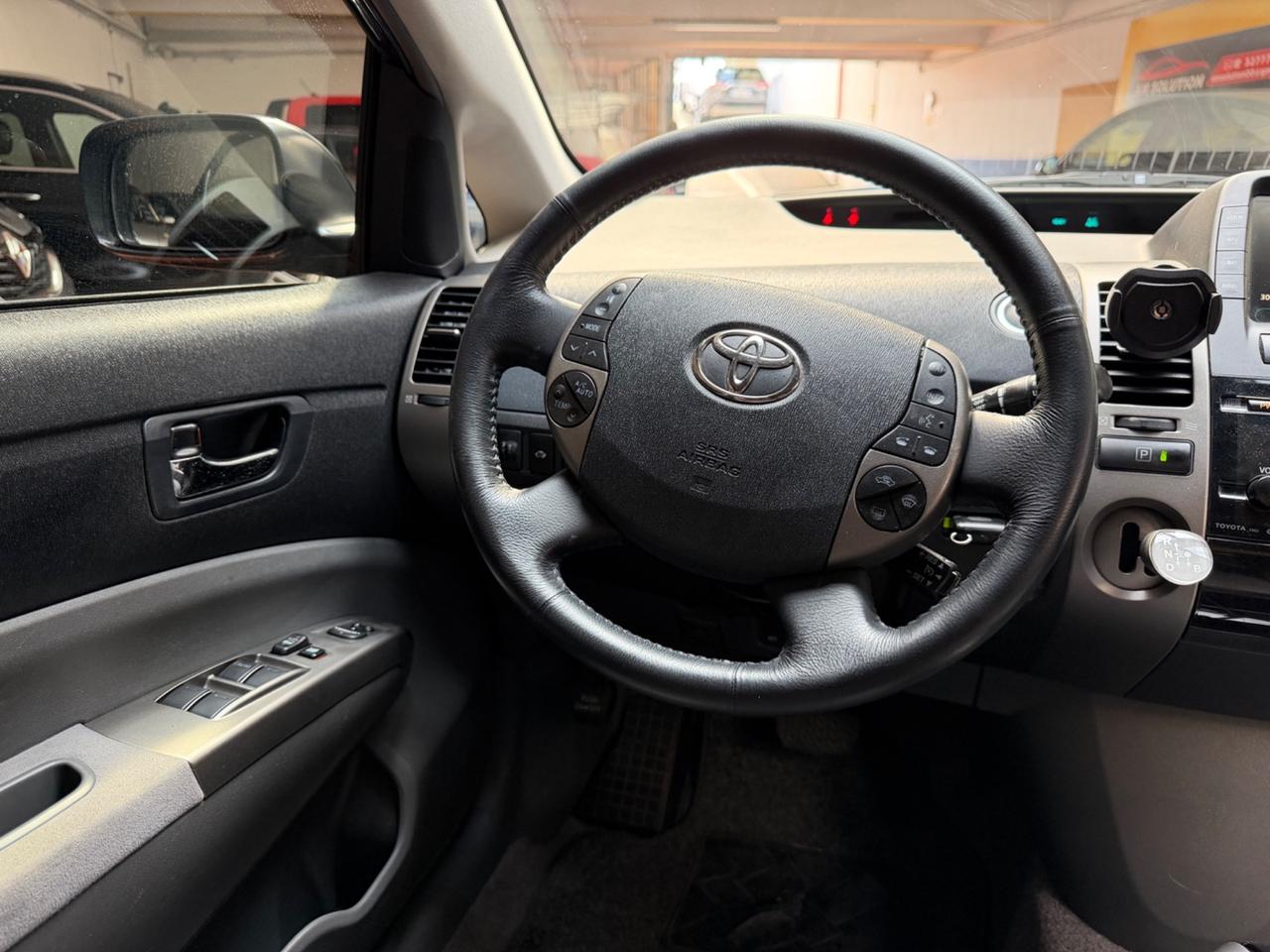 Toyota Prius 1.5i 16V Neopatentati