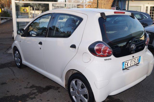 TOYOTA Aygo 1.0 12V VVT-i 5 porte Deep Ocean Connect