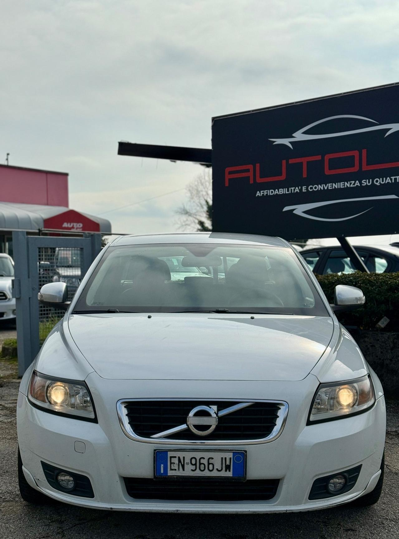 Volvo V50 DRIVe R-design 2012 1.6D OK NEOPATENTATI