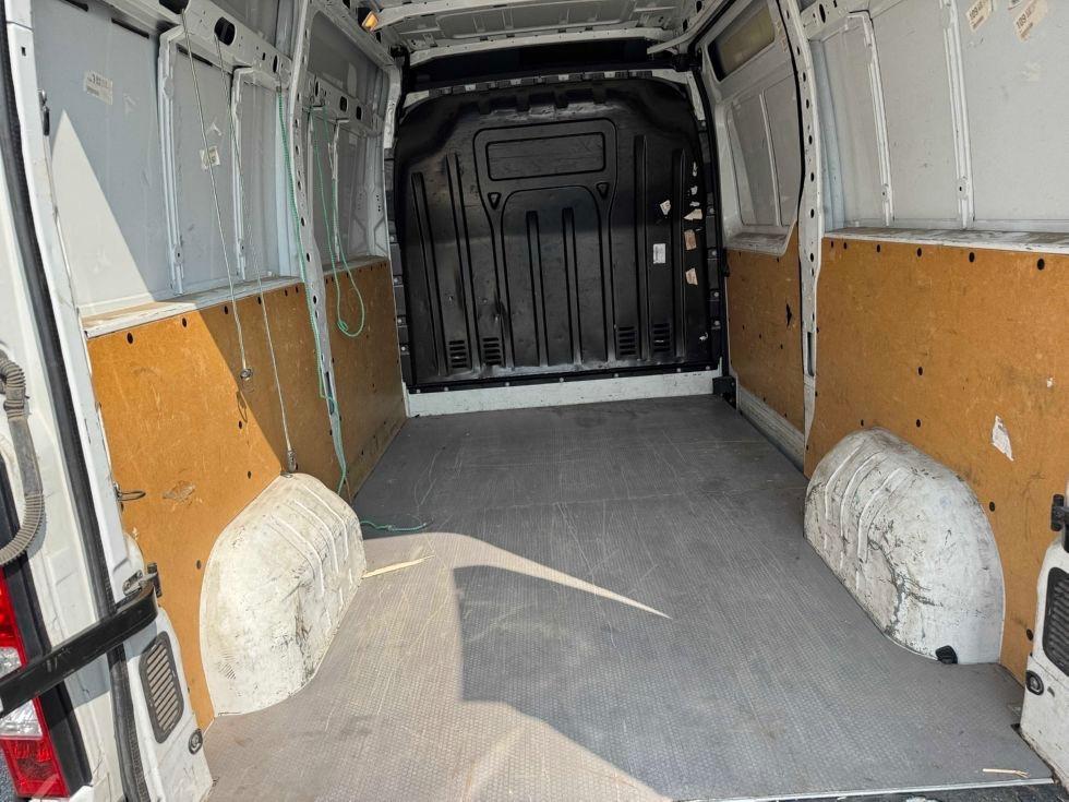 Renault Master T35 2.3 dCi 130cv – 2019 –L3H2