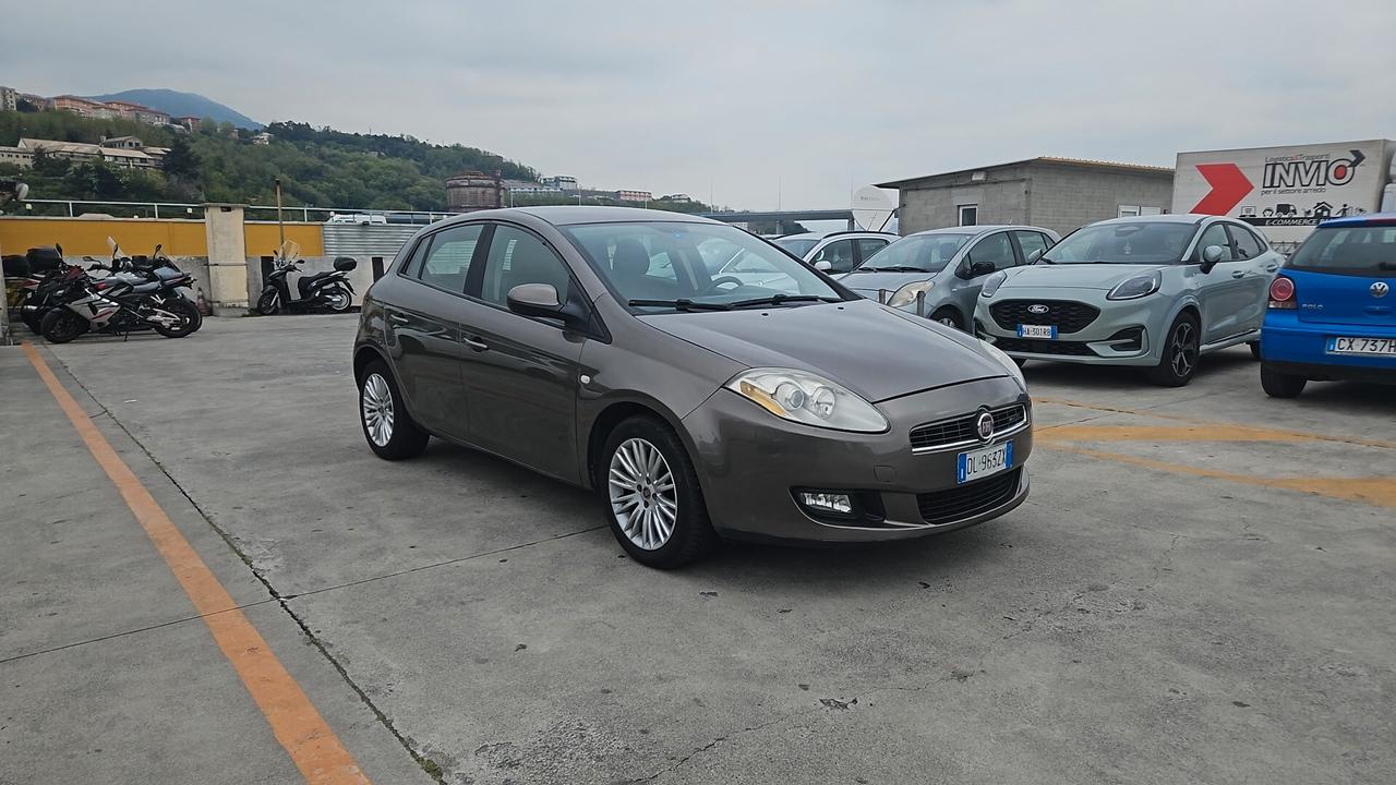 FIAT BRAVO 1.9 MJT 120cv – PERFETTA – TENUTA DA AMATORE Vendo splendida Fiat Bravo 1.9