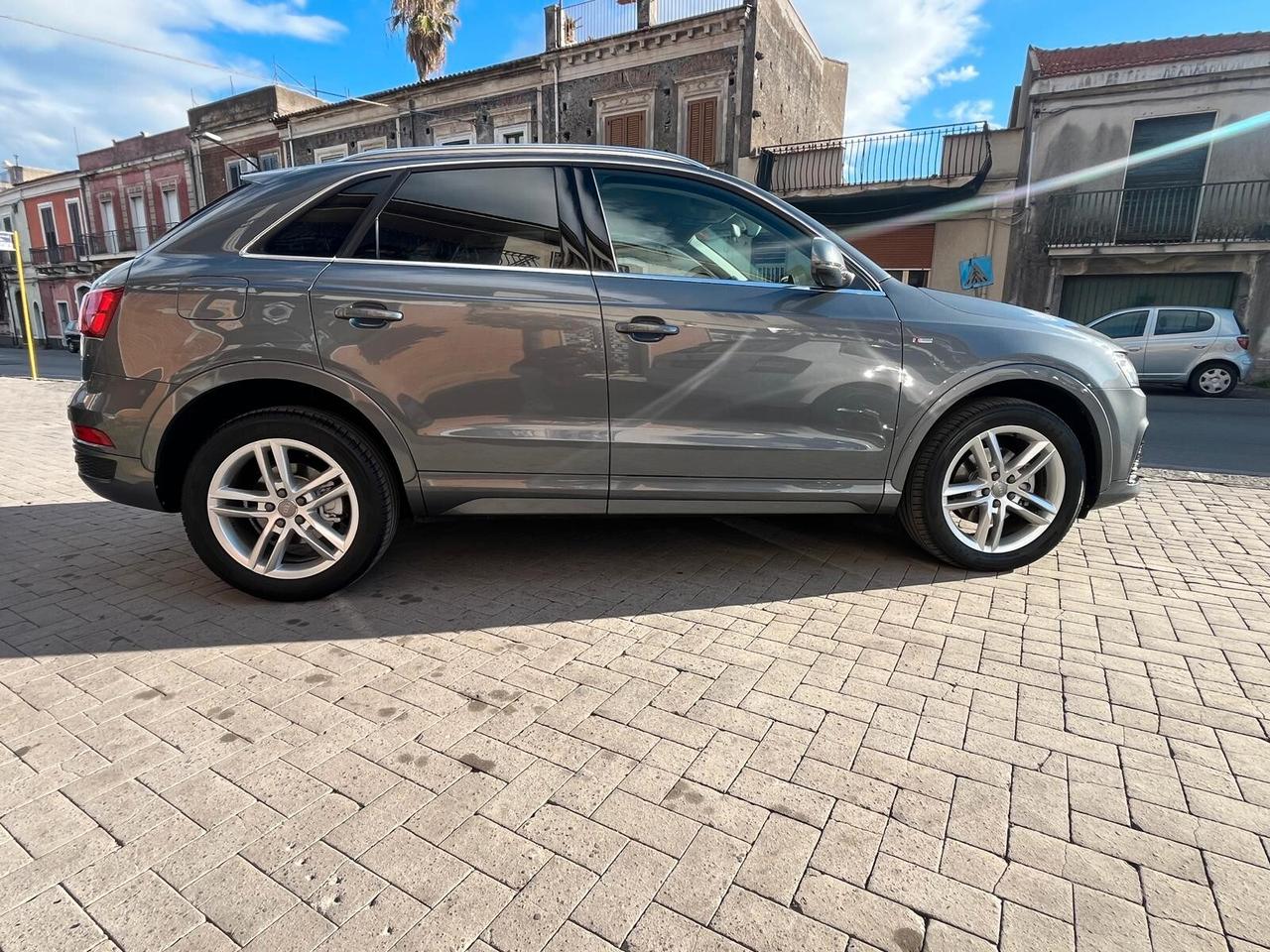Audi Q3 2.0 TDI 184 CV quattro S tronic Sport S-LINE