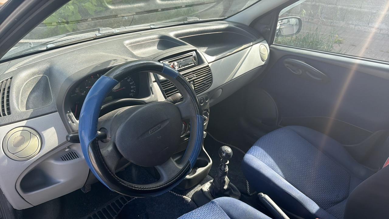 Fiat Punto 1.2 benzina Classic 5 porte 2002