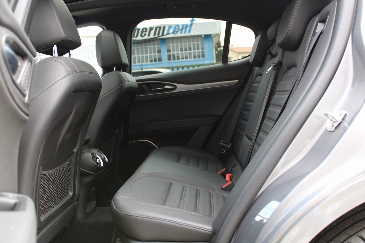 Alfa Romeo Stelvio 2.2 Turbodiesel 210 CV AT8 Q4 Veloce
