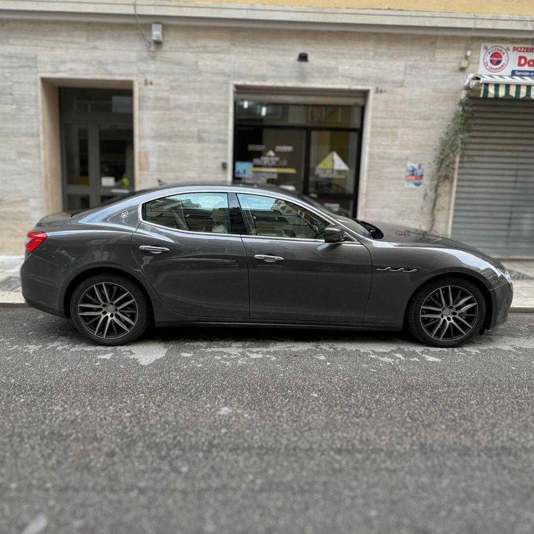 Maserati Ghibli V6 Diesel 250cv