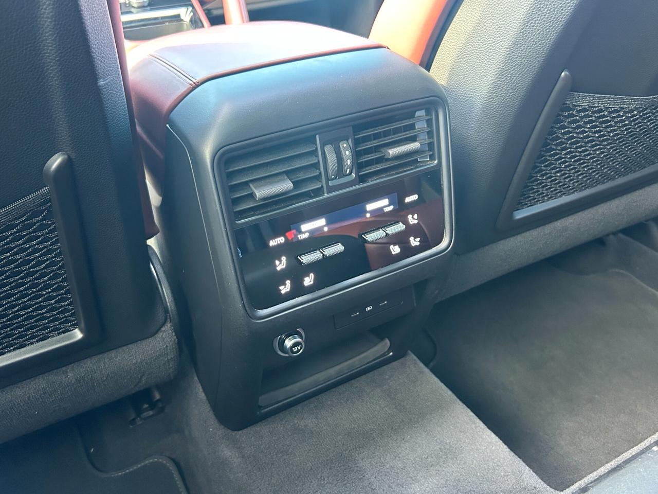 Porsche Cayenne 3.0 V6 tiptronic