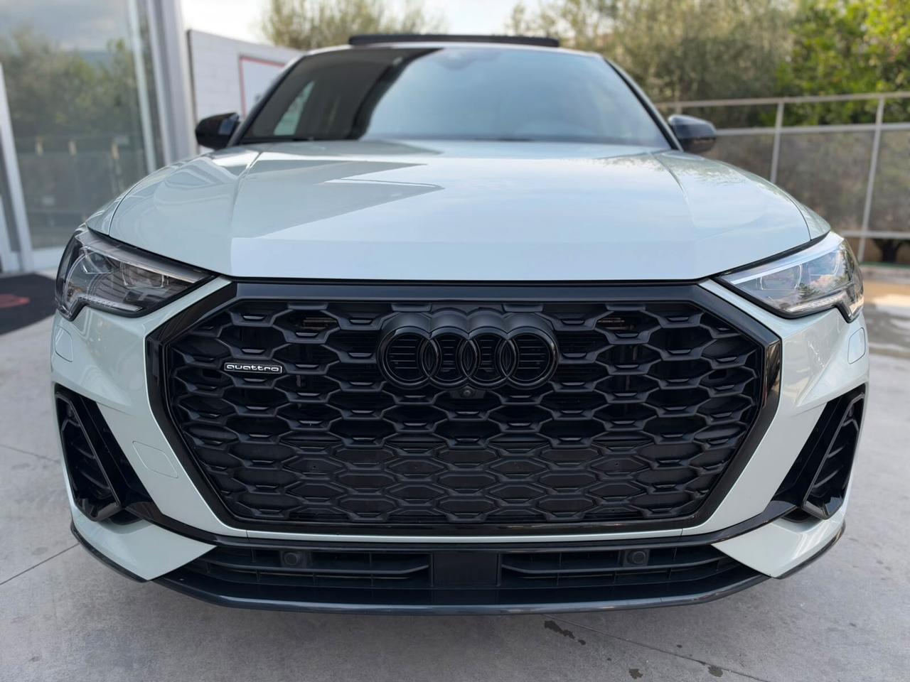 Audi Q3 SPB 45 TFSI quattro S tronic line edition - Tetto apribile