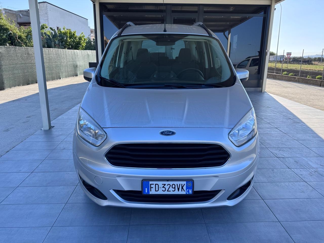 Ford Tourneo Courier 1.5 TDCI 95 CV Plus