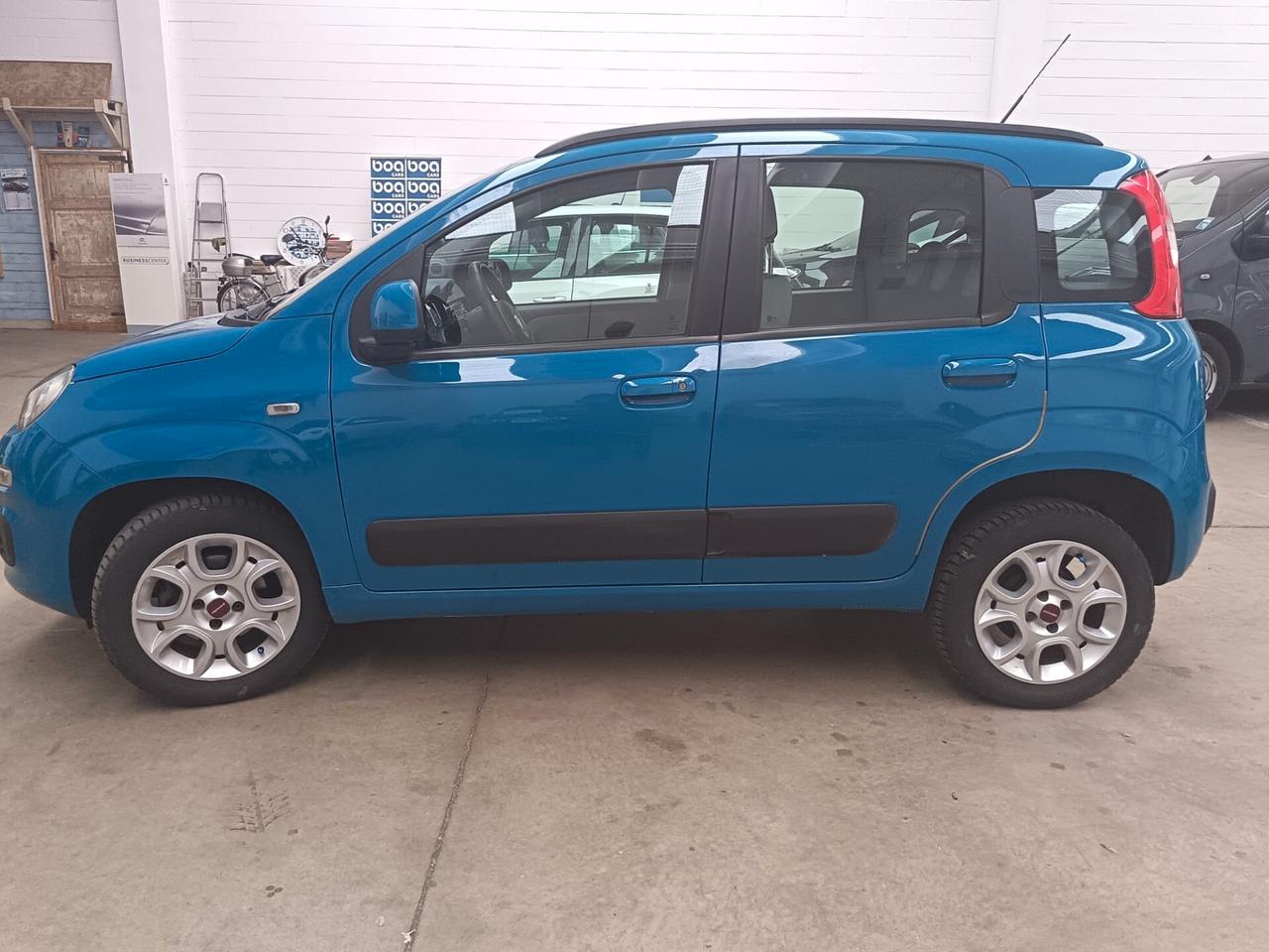 Fiat Panda 0.9 TwinAir Turbo Natural Power Lounge