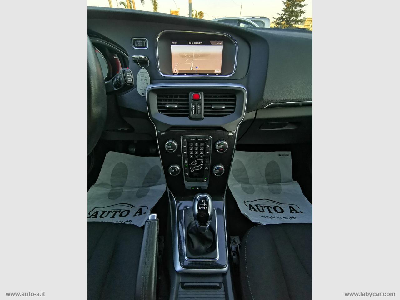 VOLVO V40 D2 Kinetic
