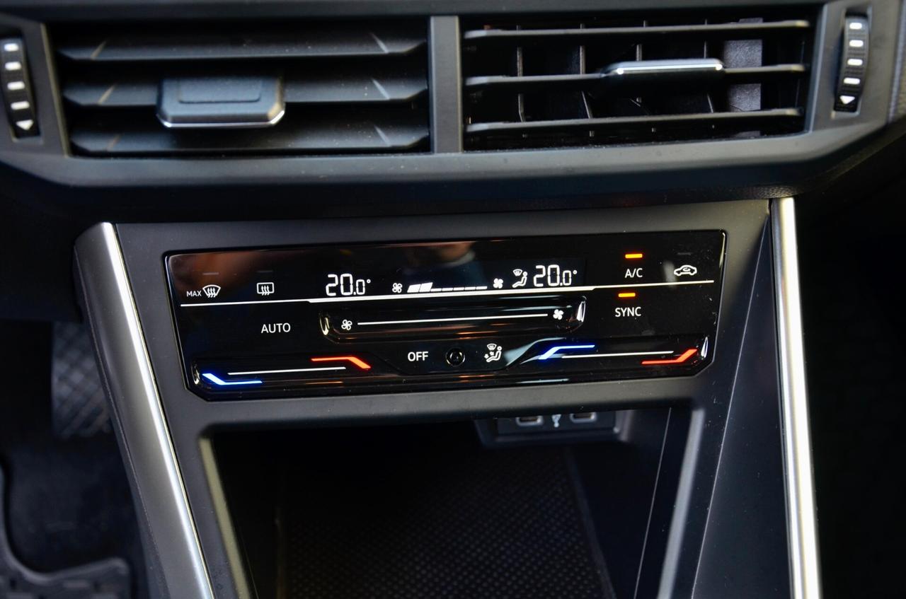 VOLKSWAGEN POLO 1.0 TSI LIFE 95cv, PREZZO REALE, UNICO UTILIZZATORE, UFF ITALIANA, FARI LED, APPLE ANDROID, EURO 6D, PERMUTE