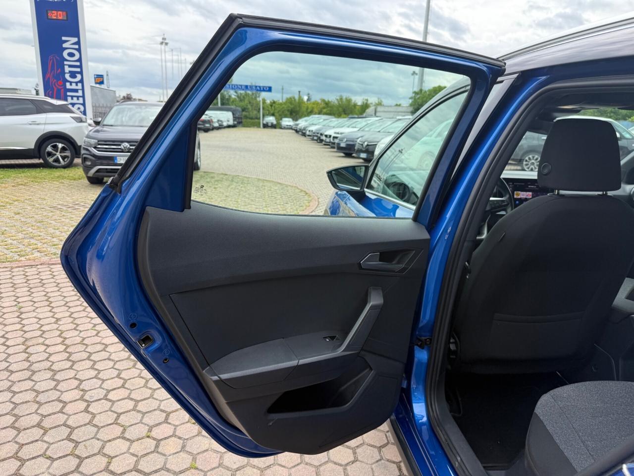 Seat Arona 1.0 EcoTSI 110 CV XPERIENCE OK NEOPATENTATI in arrivo