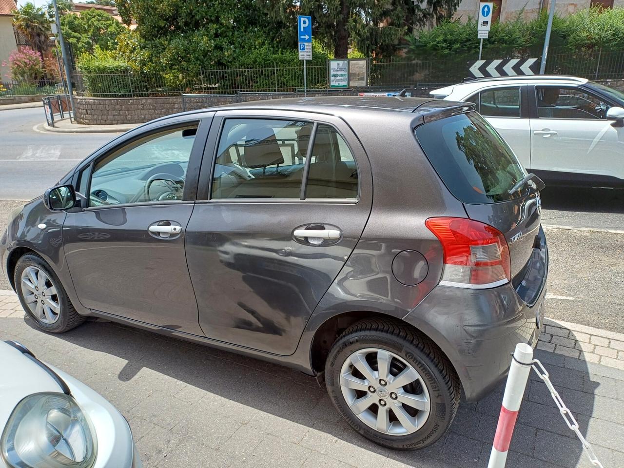 Toyota Yaris 1.4 d.4 diesel sol