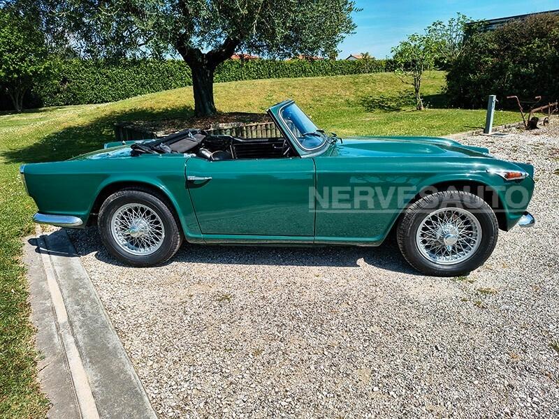 Triumph TR4 IRS Verde inglese | 1966 ASI Guida sinistra 2138 cc Ducati Bologna